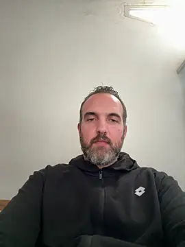 leon3875 online show from May 12, 3:40 pm