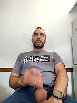 leon3875 online show from November 26, 3:34 pm