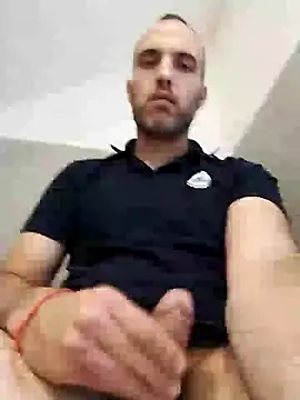 leon3875 online show from January 7, 9:46 pm