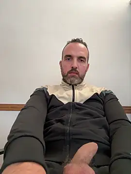 leon3875 online show from March 26, 3:32 pm