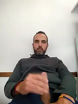 leon3875 online show from March 7, 3:28 pm