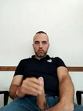 leon3875 online show from January 6, 3:08 pm