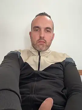 leon3875 online show from May 19, 3:41 pm