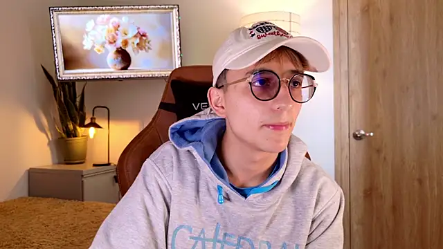 Mr evan1 online show from November 12, 2:43 pm