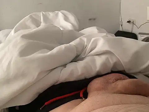 Snapshot of Bossinmidd12 chatting on January 26, 12:22 pm Bossinmidd12 online show from January 26, 12:22 pm