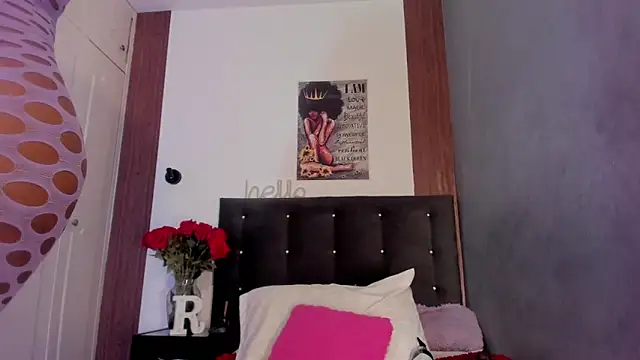 Reina Love2 online show from April 9, 2:35 am