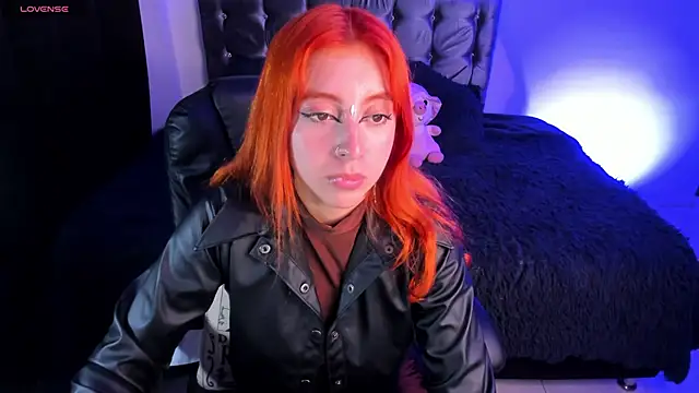 Violetaarey online show from February 26, 2:33 am