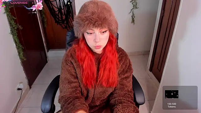 Snapshot of Violetaarey chatting on October 14, 9:36 pm Violetaarey online show from October 14, 9:36 pm