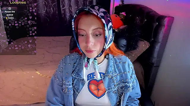 Violetaarey online show from April 23, 9:38 pm