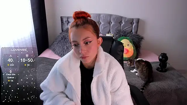 Violetaarey online show from March 27, 9:27 pm