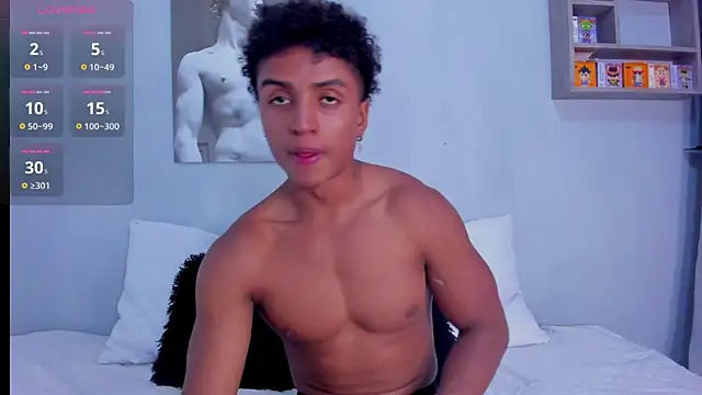 MagnusKing  online show from October 22, 12:10 am