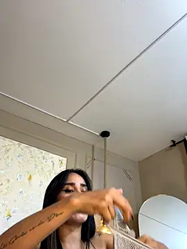 Snapshot of Alishak chatting on November 8, 10:02 pm Alishak online show from November 8, 10:02 pm