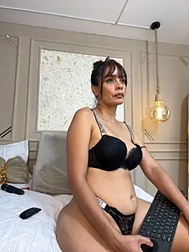 Snapshot of Alishak chatting on November 24, 10:21 pm Alishak online show from November 24, 10:21 pm