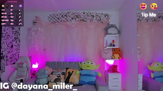  dayana miler online show from October 27, 1:45 pm