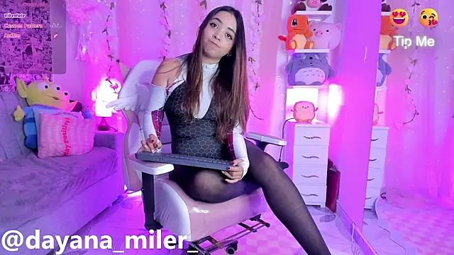  dayana miler online show from December 17, 1:38 pm