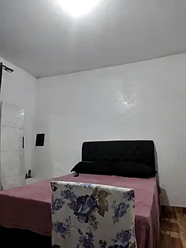 Snapshot of Bella_Anjoss chatting on January 18, 4:26 am Bella Anjoss online show from January 18, 4:26 am