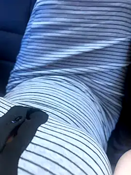 Snapshot of May-Squirt chatting on November 21, 6:45 am May-Squirt online show from November 21, 6:45 am