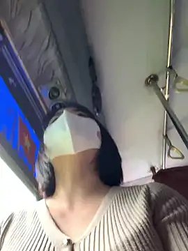 Snapshot of May-Squirt chatting on January 18, 5:44 am May-Squirt online show from January 18, 5:44 am