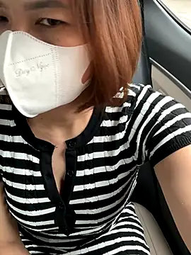 Snapshot of May-Squirt chatting on October 29, 6:34 am May-Squirt online show from October 29, 6:34 am