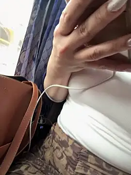 Snapshot of May-Squirt chatting on March 3, 9:02 am May-Squirt online show from March 3, 9:02 am