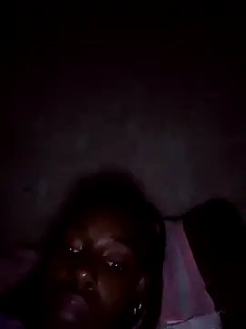 Snapshot of lachilena027 chatting on December 2, 9:45 pm lachilena027 online show from December 2, 9:45 pm