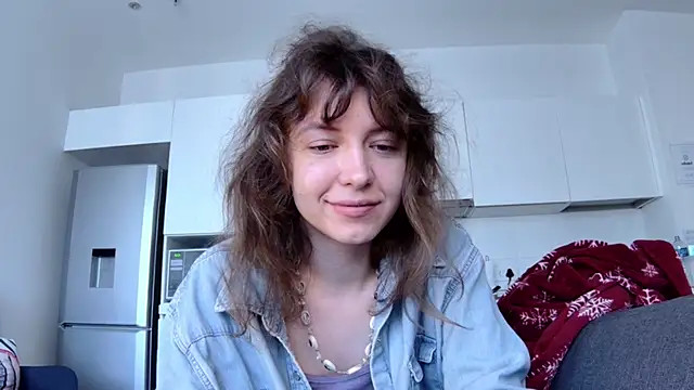 Snapshot of sun_place chatting on February 19, 5:26 am sun place online show from February 19, 5:26 am