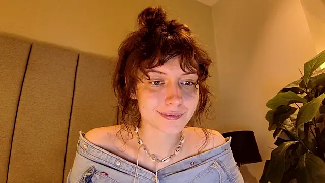 Snapshot of sun_place chatting on February 28, 5:56 pm sun place online show from February 28, 5:56 pm