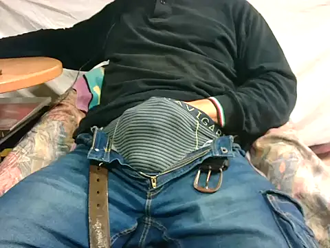 Giulio35 Pika online show from November 15, 6:17 am