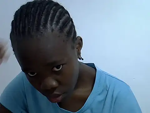 Snapshot of hey_its_andreana chatting on June 30, 3:06 am hey its andreana online show from June 30, 3:06 am