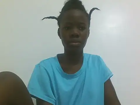hey its andreana online show from June 3, 5:28 pm