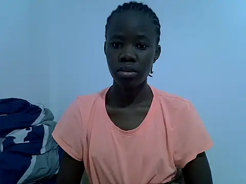 Snapshot of hey_its_andreana chatting on July 6, 8:32 am hey its andreana online show from July 6, 8:32 am