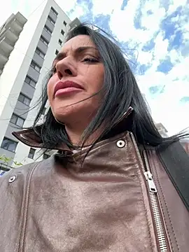 KimKelly13 online show from April 29, 6:06 am
