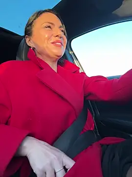 KimKelly13 online show from February 12, 7:30 am