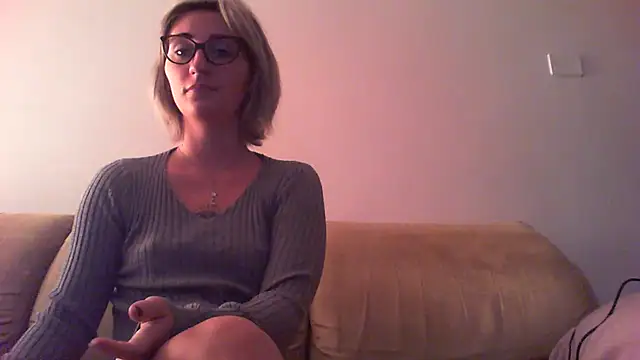 sexy blondie92 online show from January 13, 10:24 pm