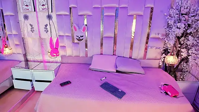 Broklinwhite  online show from February 21, 2:08 pm