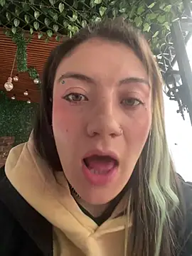 Snapshot of Broklinwhite_ chatting on July 17, 1:08 pm Broklinwhite online show from July 17, 1:08 pm