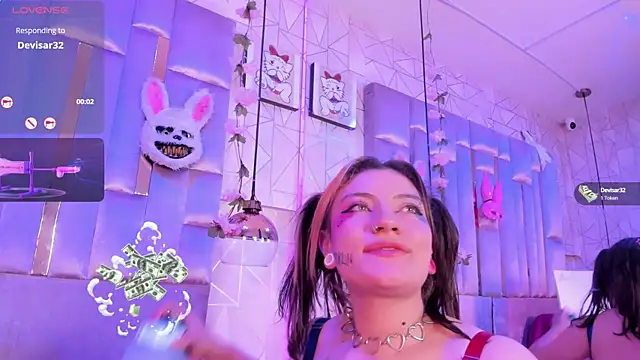 Snapshot of Broklinwhite_ chatting on March 2, 4:36 pm Broklinwhite online show from March 2, 4:36 pm