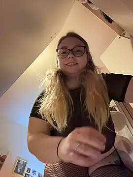 chloetarducci online show from February 23, 7:58 pm