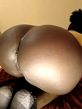 Misskhalifa  online show from October 5, 11:01 am