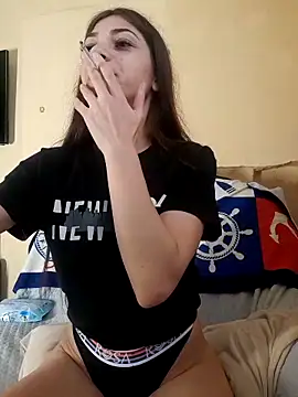 Snapshot of AntoniaHottie chatting on March 10, 12:17 pm AntoniaHottie online show from March 10, 12:17 pm