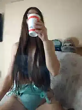 Snapshot of AntoniaHottie chatting on October 7, 8:04 am AntoniaHottie online show from October 7, 8:04 am