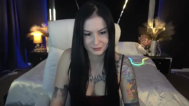 Snapshot of AmberDismond chatting on November 16, 6:40 am AmberDismond online show from November 16, 6:40 am