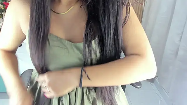 Lili 16 online show from December 15, 11:05 am