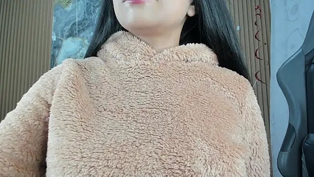 Lili 16 online show from February 7, 11:07 am