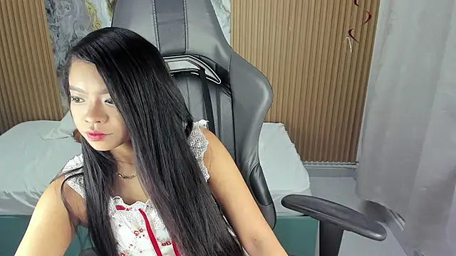 Lili 16 online show from November 27, 11:10 am