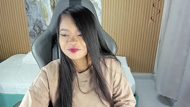 Lili 16 online show from November 21, 11:09 am