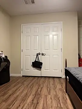 KiDaBrat online show from April 18, 8:49 am