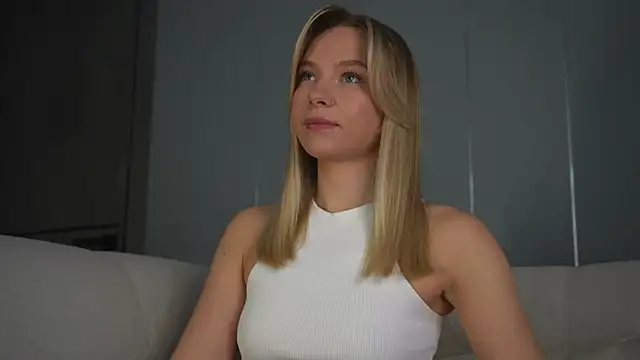 -Snowwwy- online show from February 21, 12:27 pm