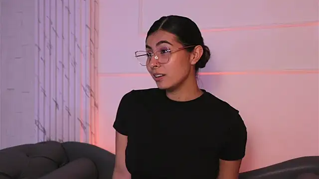 Snapshot of ShelleyMorell chatting on February 18, 12:28 pm ShelleyMorell online show from February 18, 12:28 pm