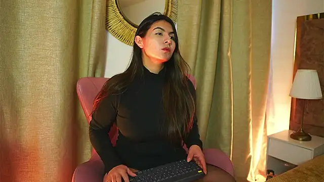 ShelleyMorell online show from June 10, 12:39 pm
